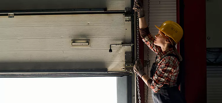 Addressing Common Garage Door Stoppage Issues in Fruit Cove, FL